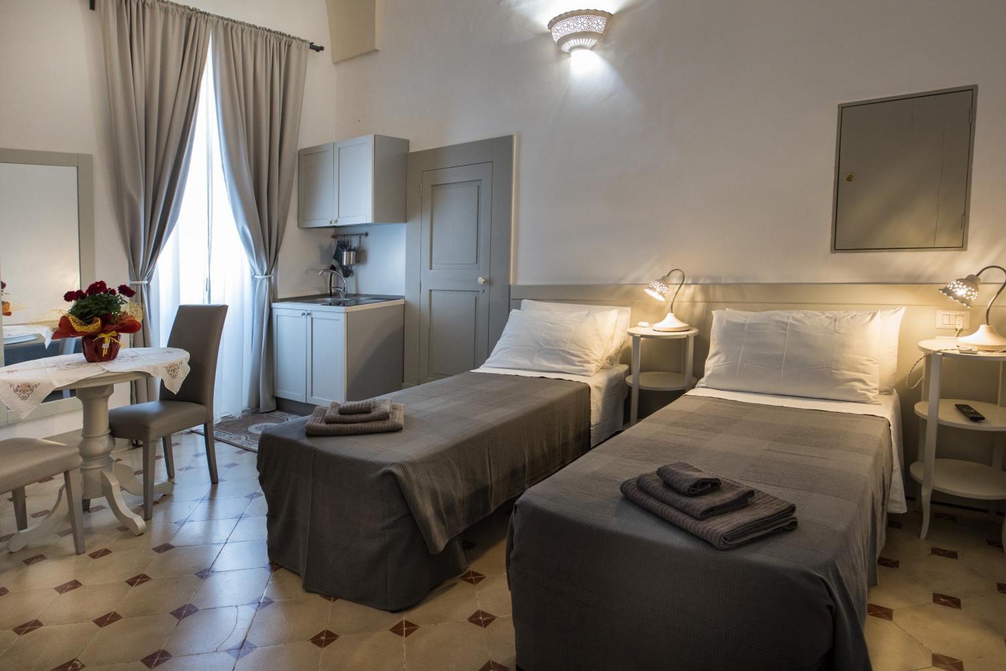 Le Finestre Su Porta Carrese - Luxury Rooms Матино Экстерьер фото