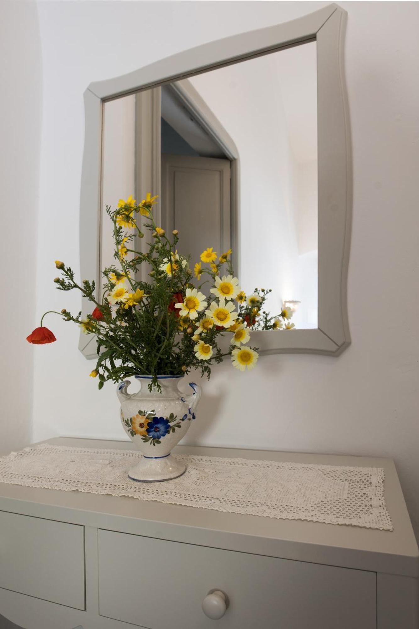 Le Finestre Su Porta Carrese - Luxury Rooms Матино Экстерьер фото